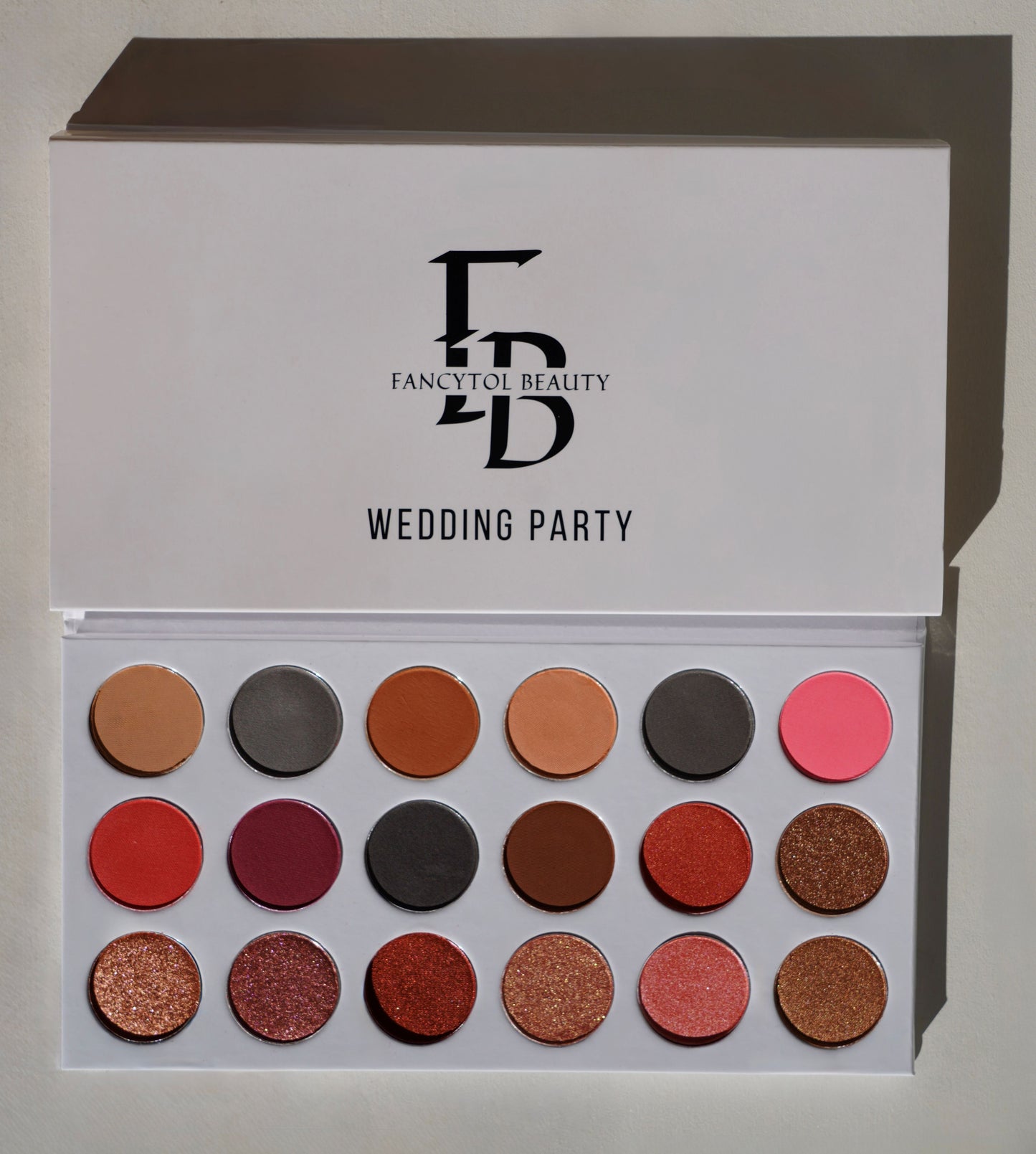 Large Eyeshadow Palette